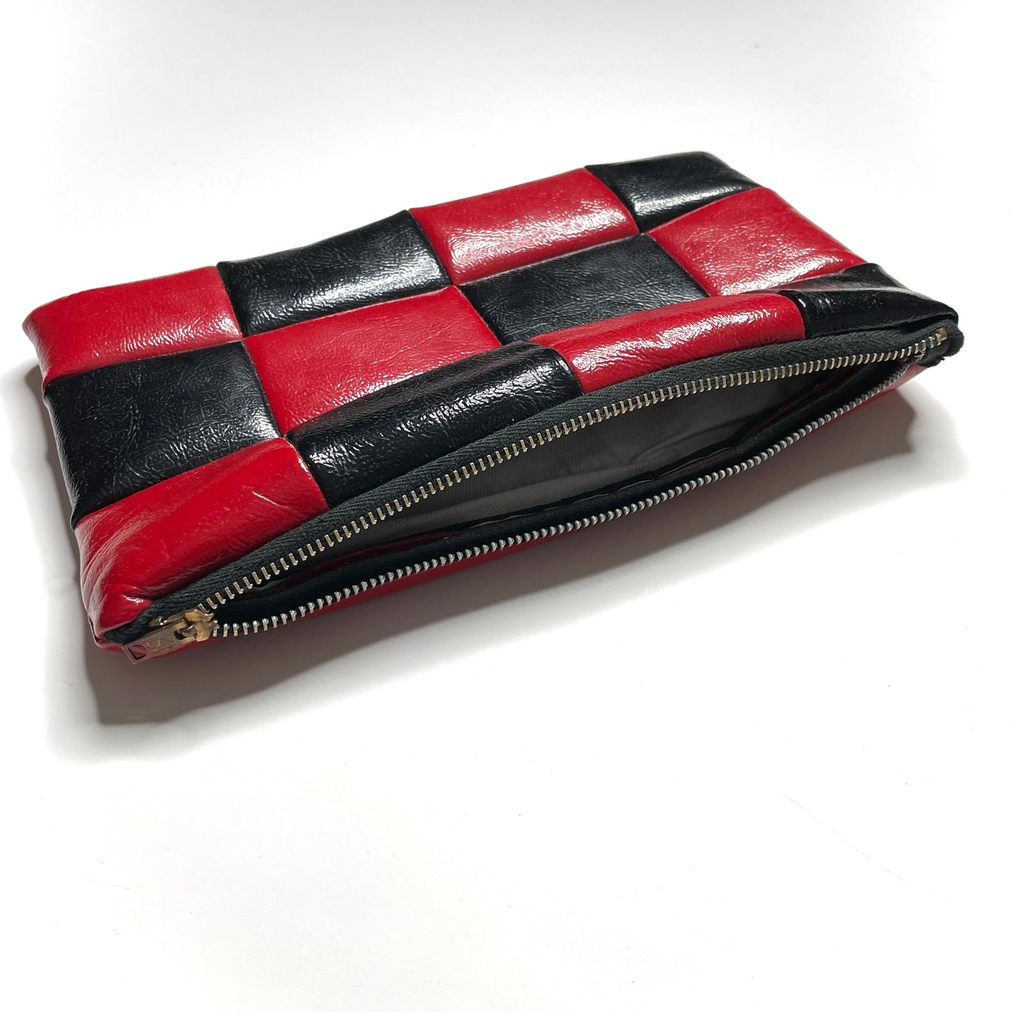 Checkered Faux Leather Zipper Travel Pouch 80s Dandy Bag