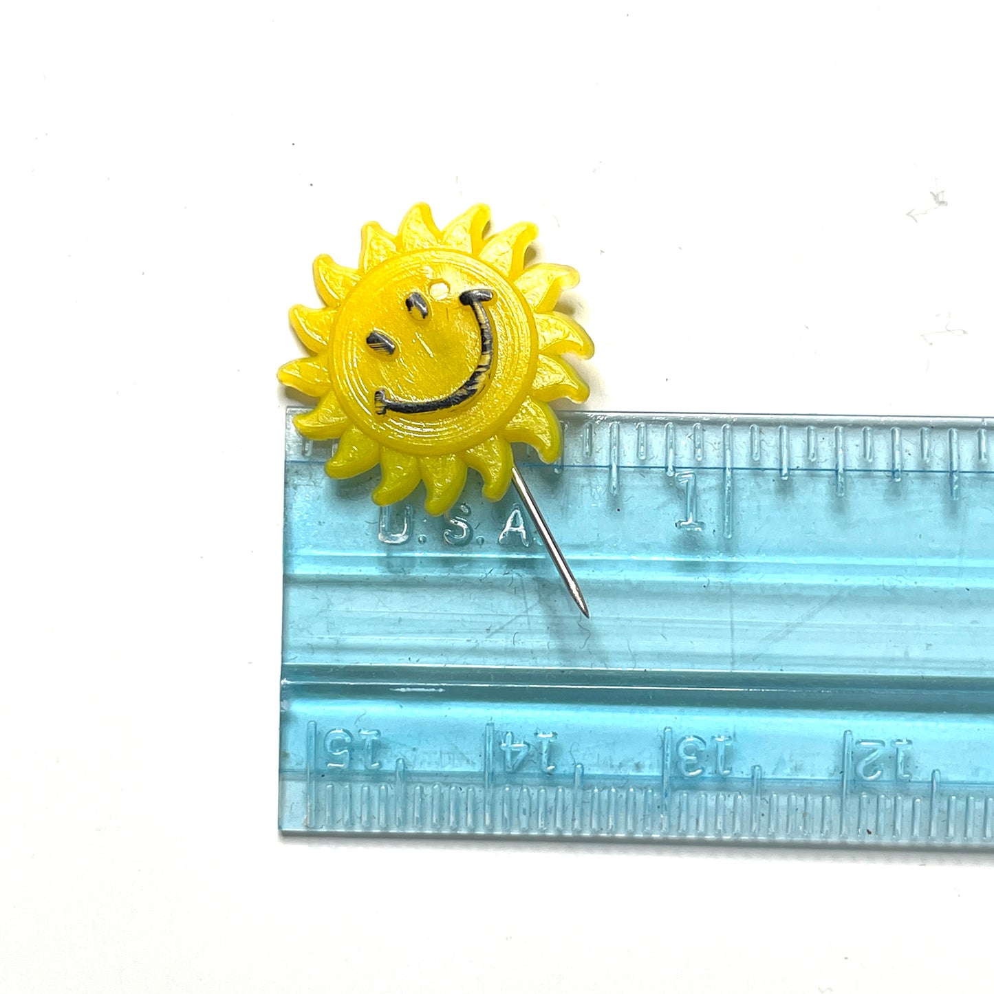 Smiley Face Sun - 60s Vintage Stickpin 0.75"