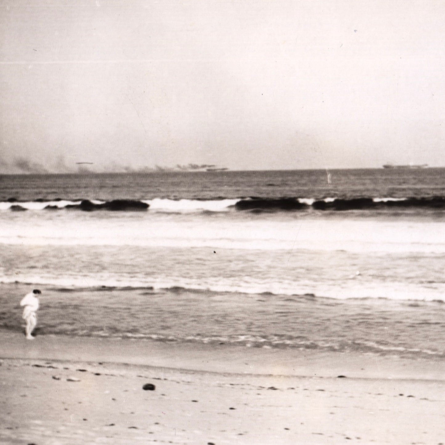 1946 Seaside Photo - 3.25x4.5"