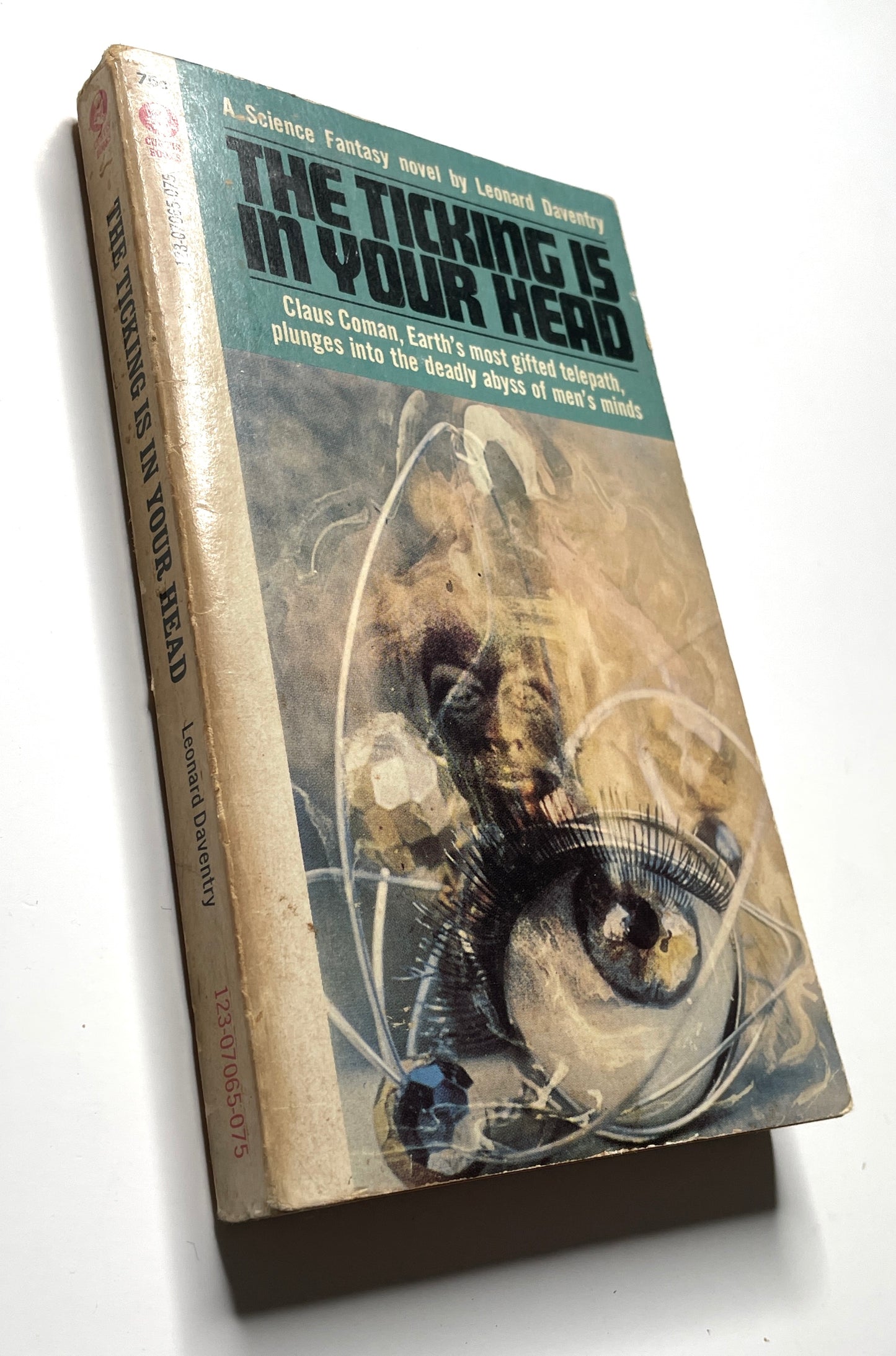 The Ticking is in Your Head by Leonard Daventry (1969) - Vintage 60s Sci-Fi Paperback Book