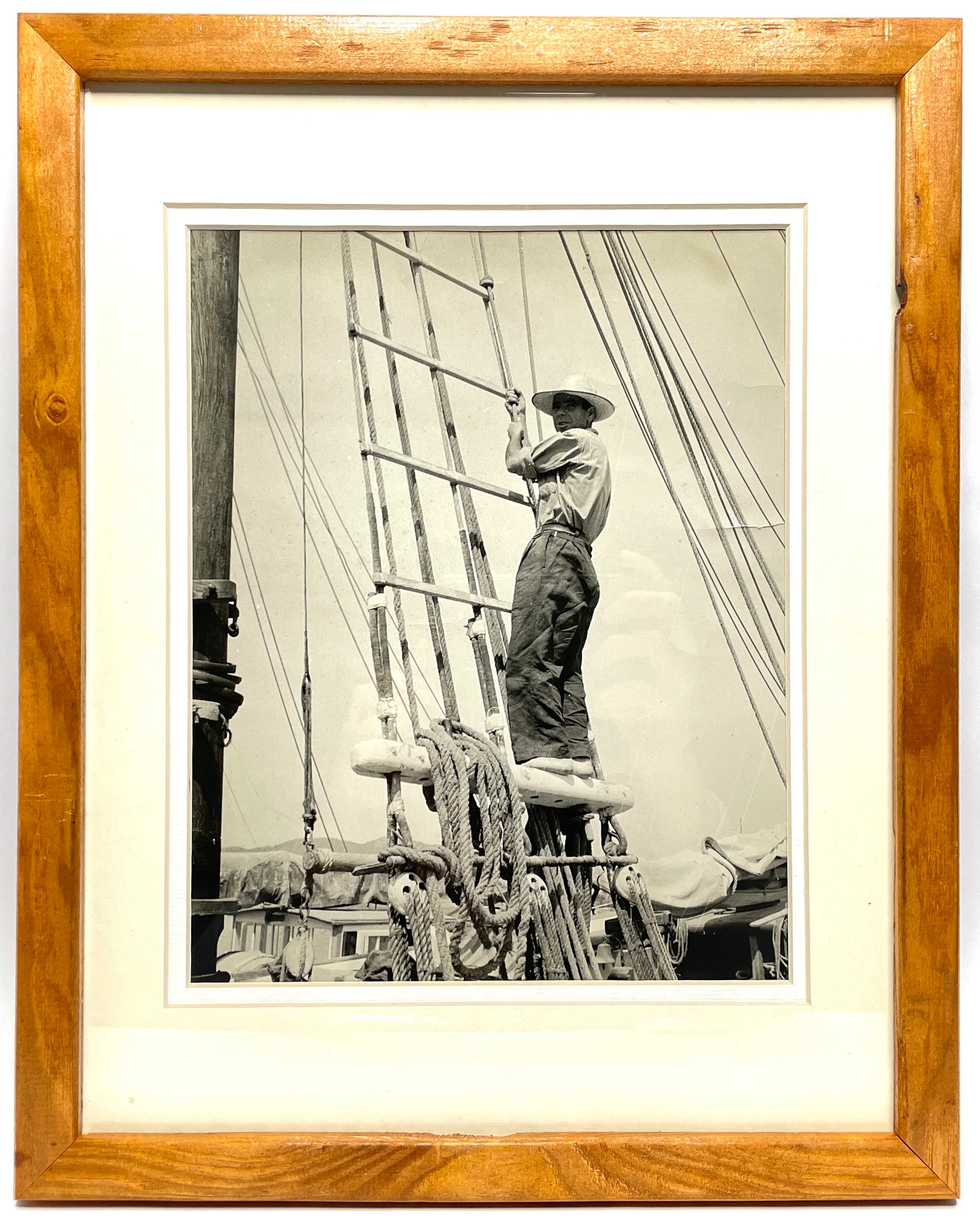 Fisherman Sailing Vintage New England Photo - Frame Size 12"x15"