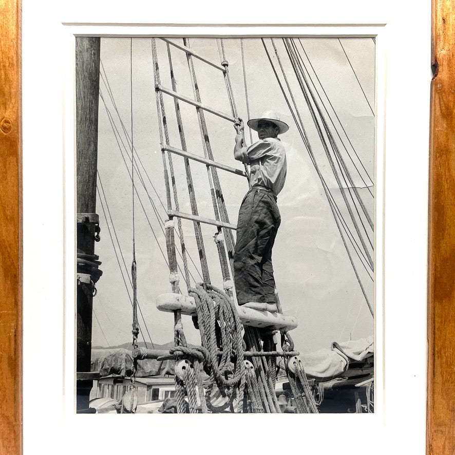 Fisherman Sailing Vintage New England Photo - Frame Size 12"x15"