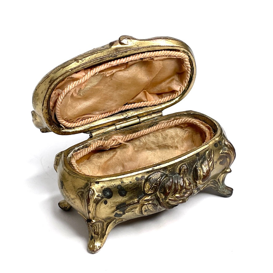 Jenning Bros Antique Openwork Jewelry Casket 104